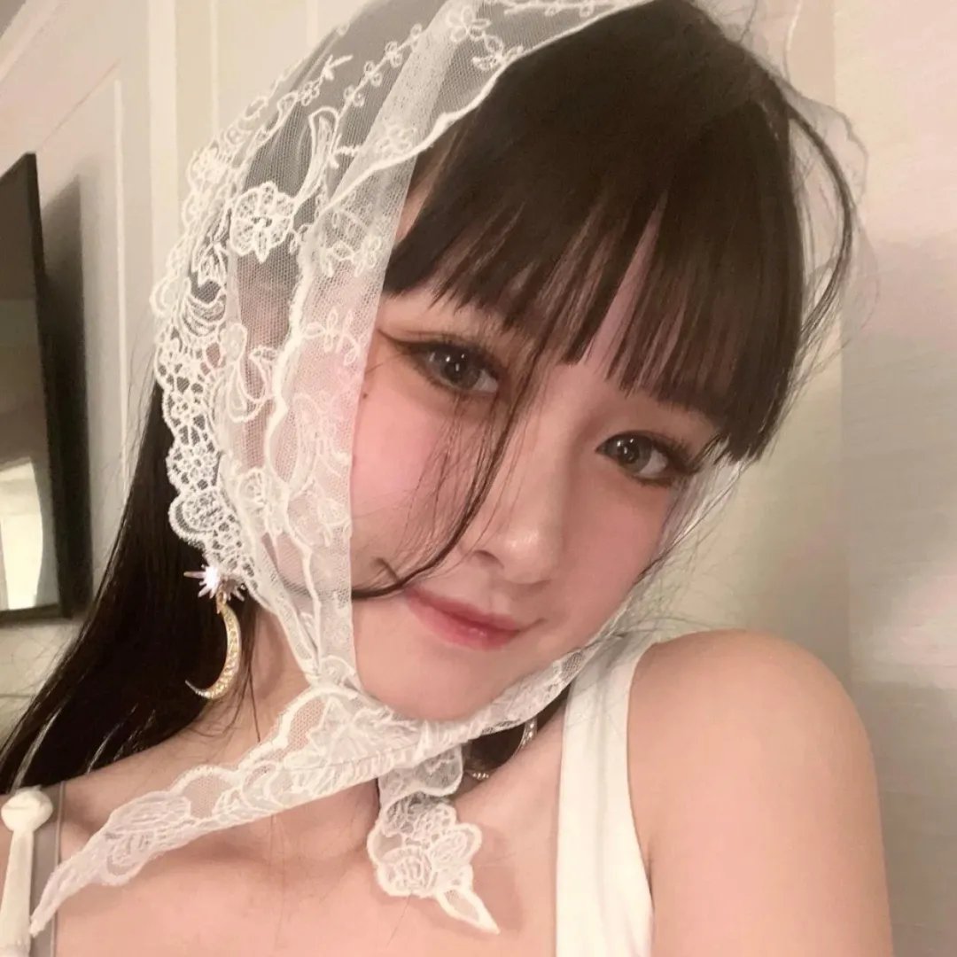 夜幕女王 海报